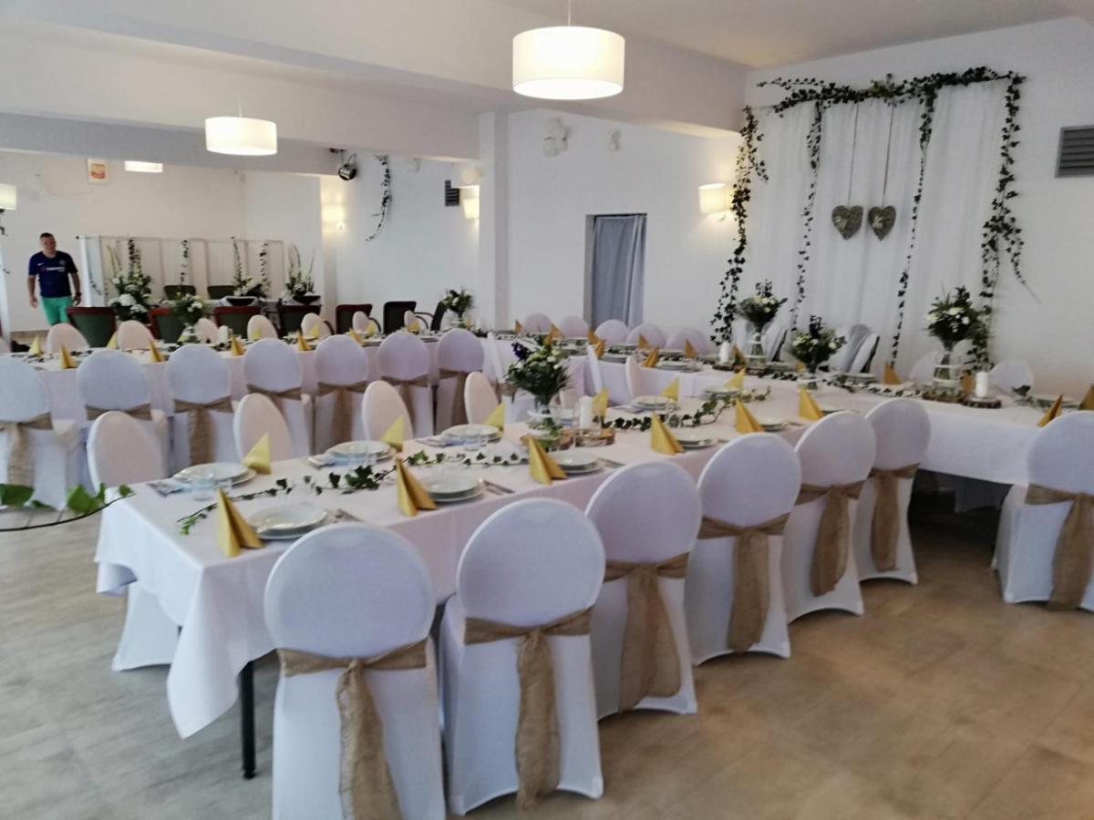 Pensjonat Dlugie Nowicki Rooms & Apartments ภายนอก รูปภาพ